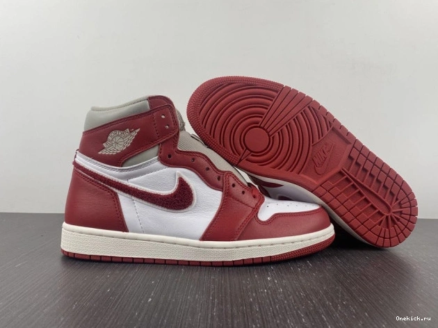 One Kick Chenille (W) OG High DJ4891-061 Newstalgia Jordan 1 0814